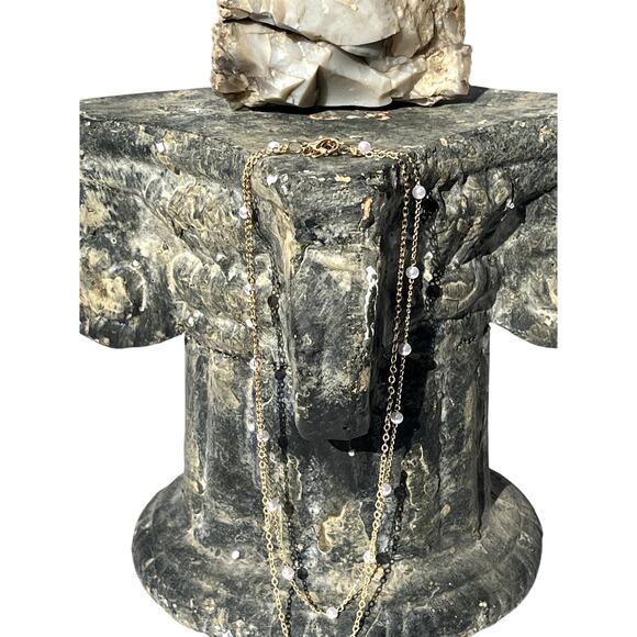 Delicate Double Strand Gold and Pearl Necklace - Picture 2 of 3